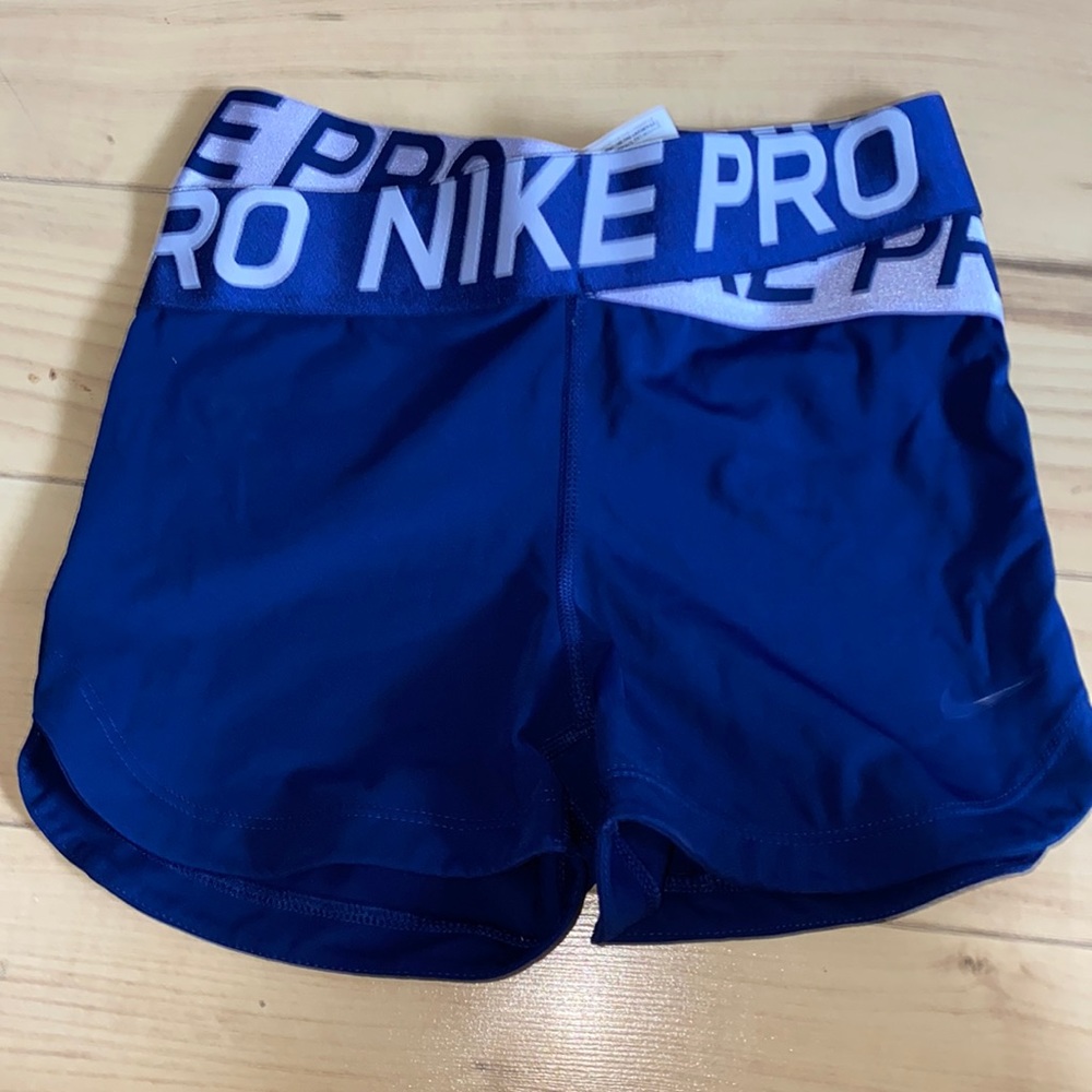 Nike Pro, Size S